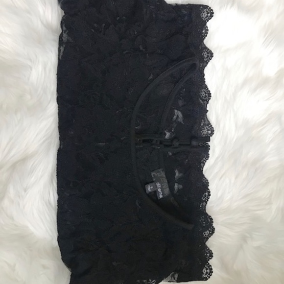 Dilemma Lace Black Crop Top - Picture 4 of 4